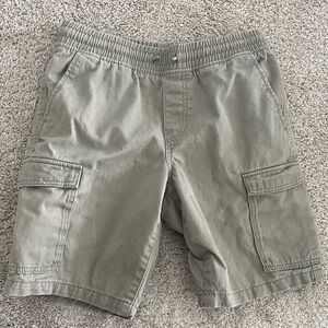 H&M Boys Cargo Shorts in Khaki